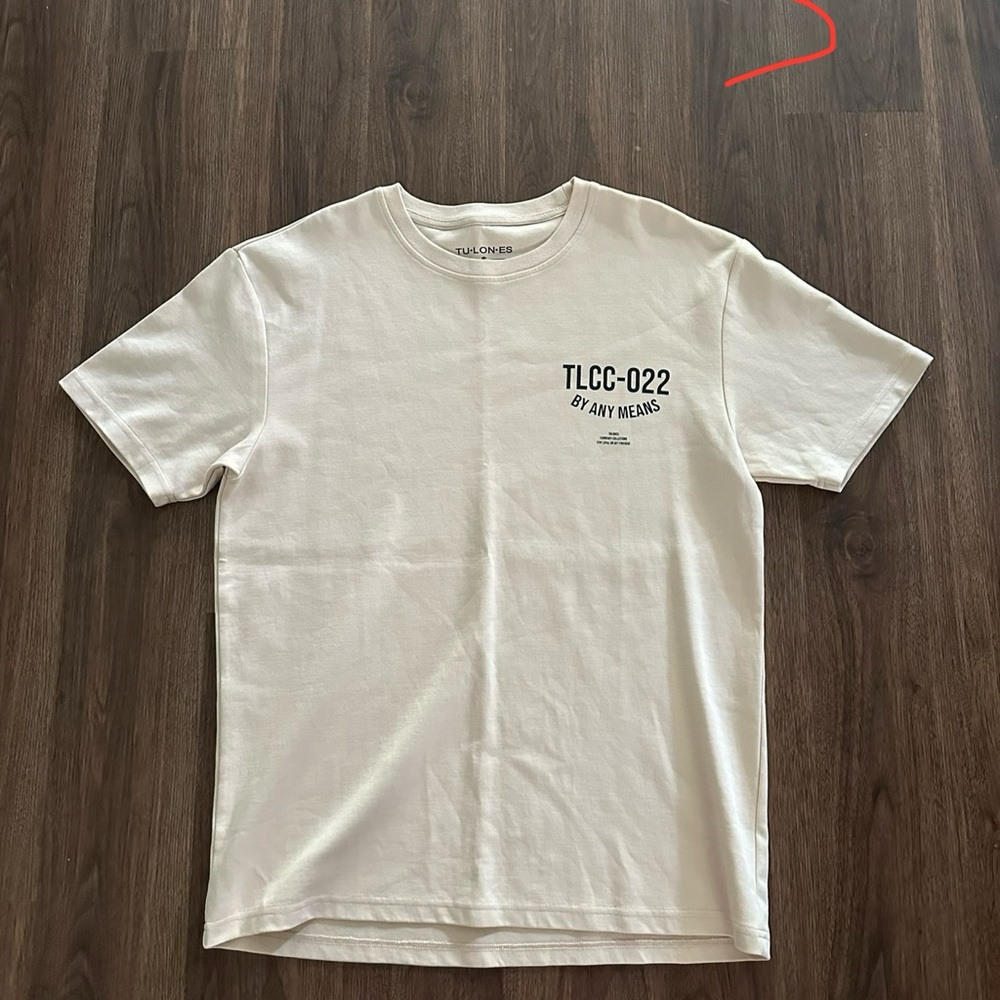 Tulones Graphic T-Shirt